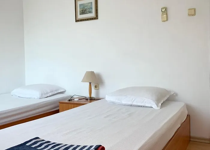 ゲストハウス тедис хоум *